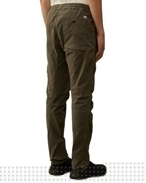 CP Company Stretch Sateen Ergonomic Lens Single Cargo Pants Grape Leaf